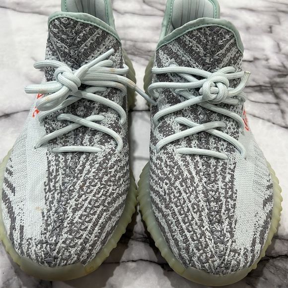 1000% Auth 2017 Yeezy Boost 350 V2 ‘Blue Tint’ Size 8 - Picture 5 of 11